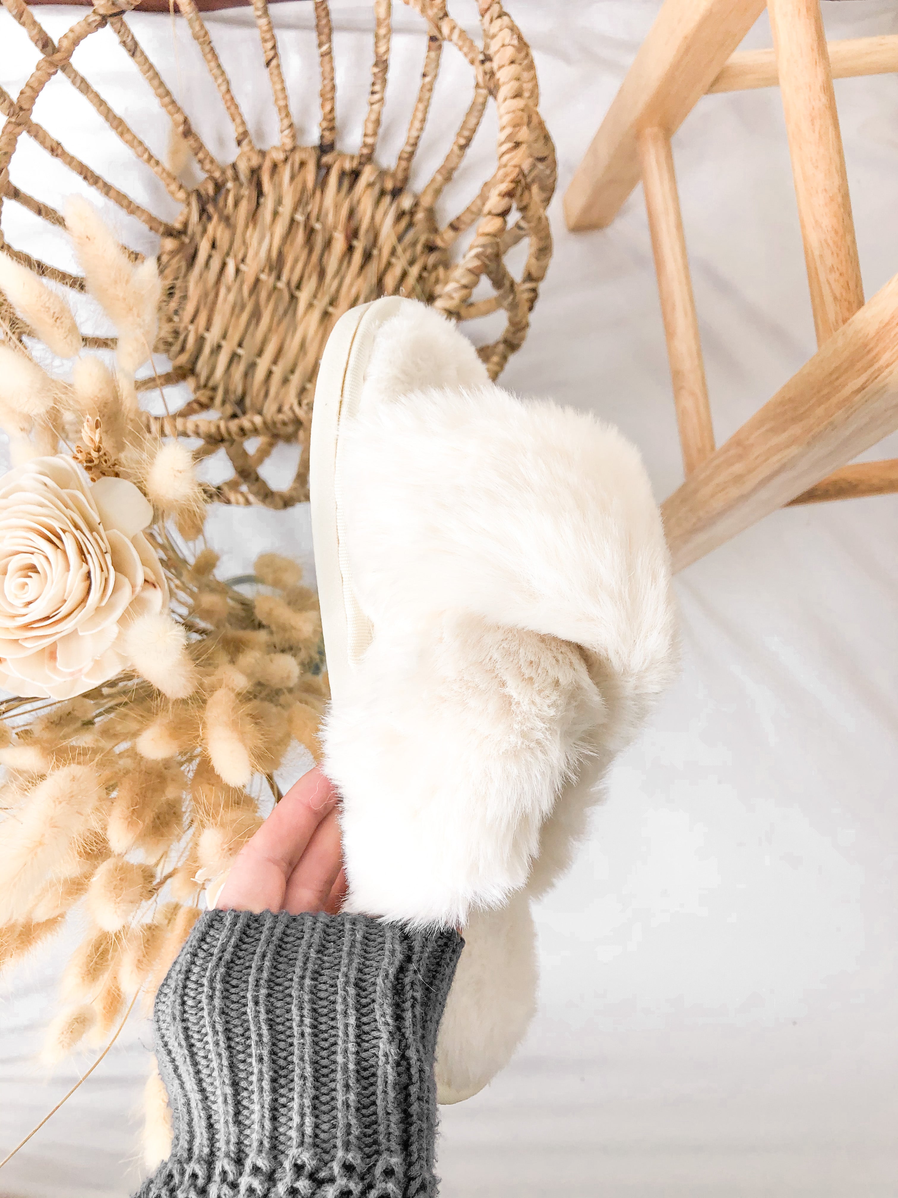 Furry Crossed Slippers